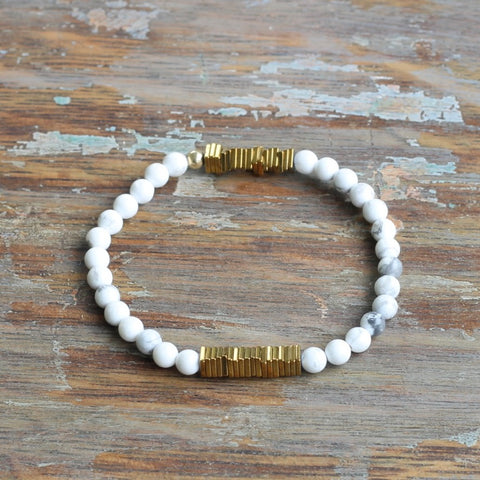 4mm Howlite with Brass Squares